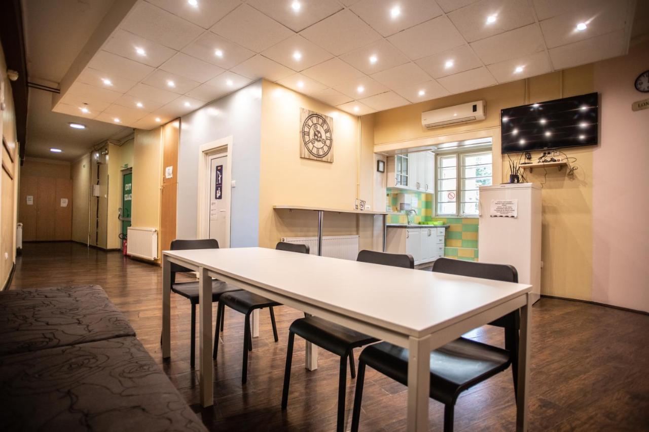 All In Hostel Beograd Eksteriør bilde